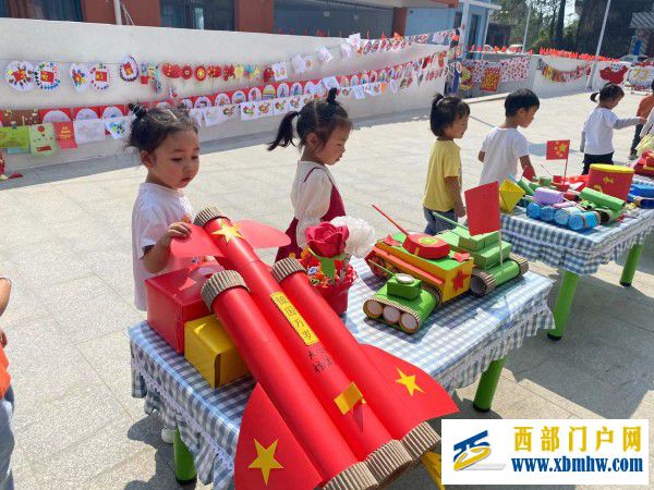 欢度国庆节 喜迎二十大 ——刀坝镇教育系统开展2022年国庆节系列活动(图4) 展_副本.jpg