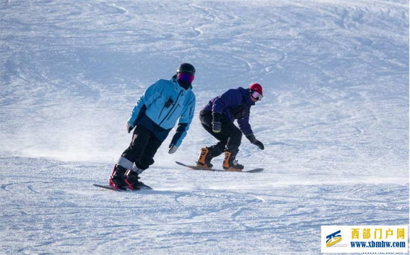 内蒙古:冰雪活动掀热潮 冰雪旅游正当时(图3) 内蒙古:冰雪活动掀热潮 冰雪旅游正当时(图3)