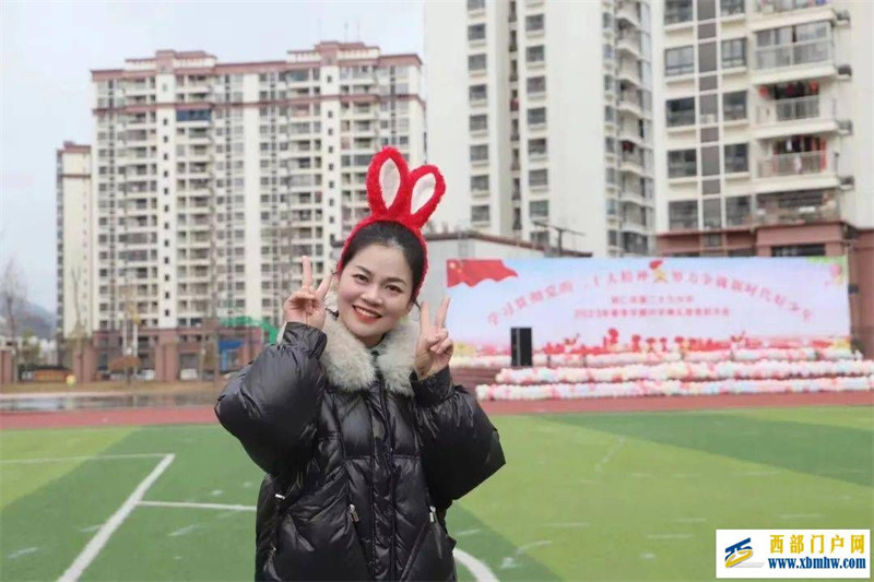 代丹丹:一位奉献与坚持的少先队辅导员 (图1) 代丹丹:一位奉献与坚持的少先队辅导员 (图1)