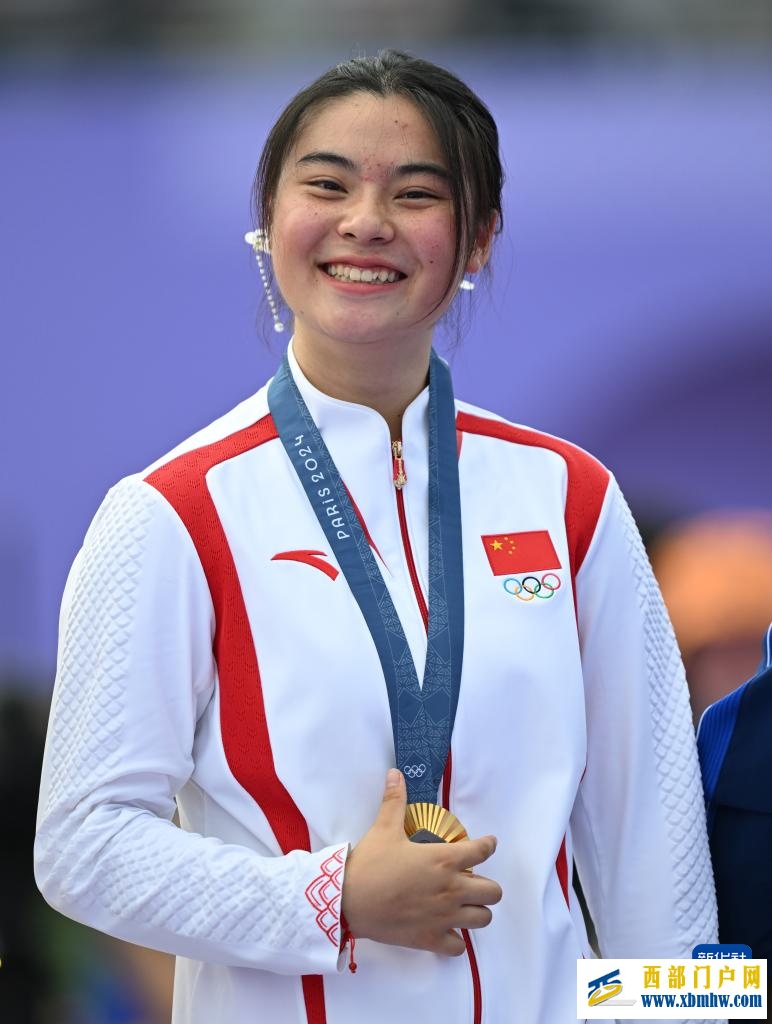 自由式小轮车——邓雅文获得女子公园赛冠军(图3) 自由式小轮车——邓雅文获得女子公园赛冠军(图3)