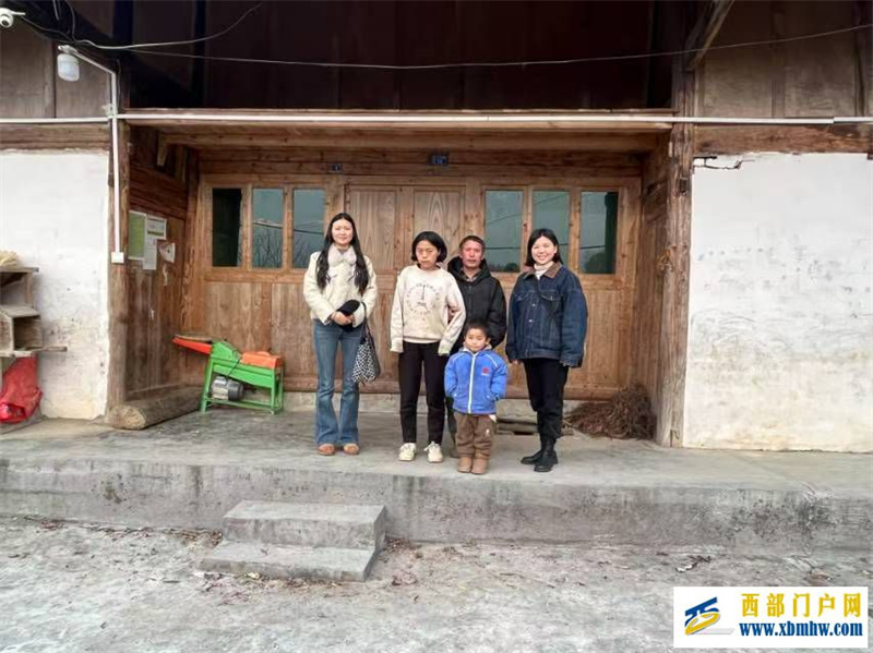 “关爱留守儿童”活动(图2) 00.jpg