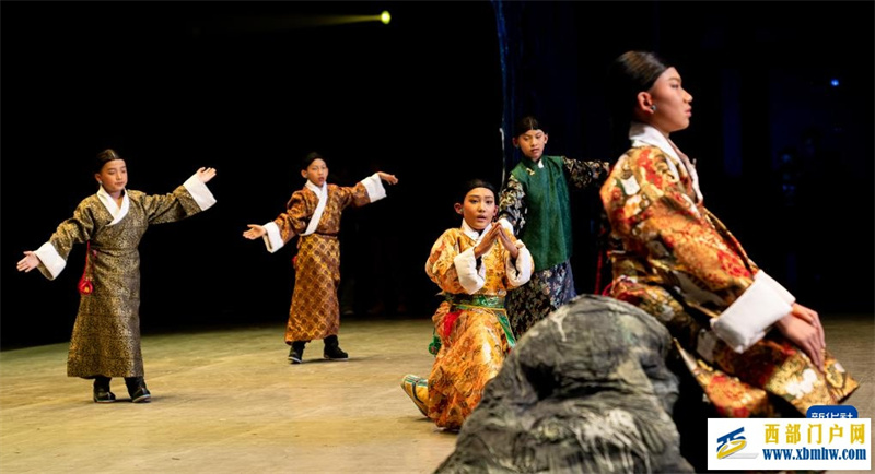 走进藏北那曲的“牧人宝库”茶馆(图2) 走进藏北那曲的“牧人宝库”茶馆(图2)