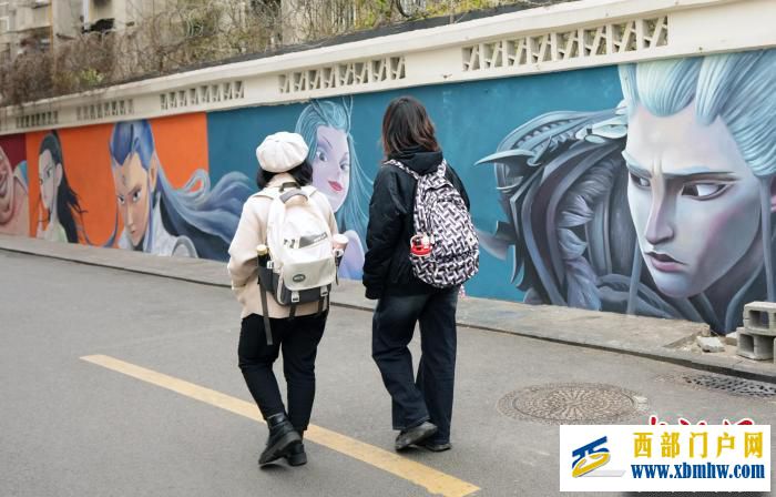 成都一街区哪吒形象墙成为网红打卡点(图4) 成都一街区哪吒形象墙成为网红打卡点(图4)