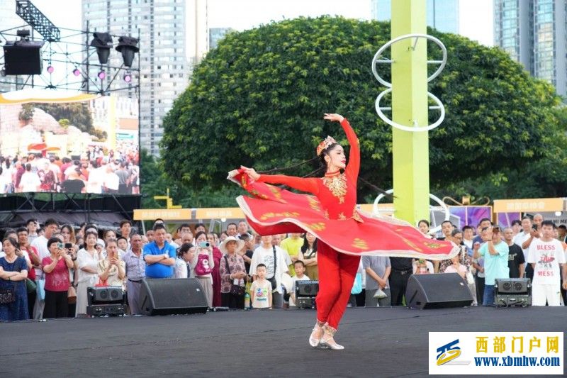 “瓜香溢山城·渝哈一家亲”活动在重庆市江北区隆重举行(图8) “瓜香溢山城·渝哈一家亲”活动在重庆市江北区隆重举行(图8)