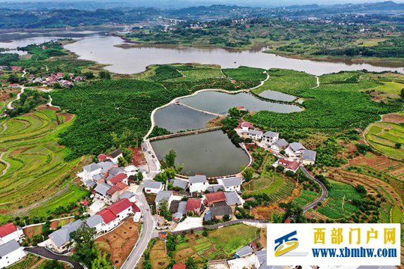 从安居到宜居到乐居——“巴蜀美丽庭院”示范片高庙村“变形记”(图1)