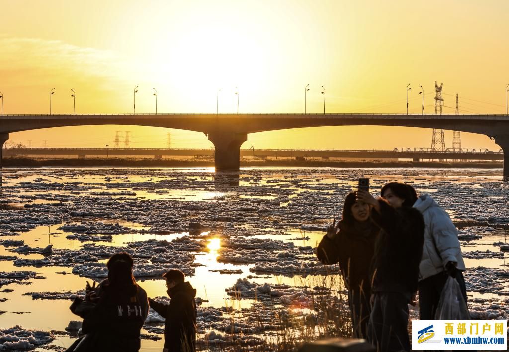 内蒙古包头：流凌盛景引游人(图10)