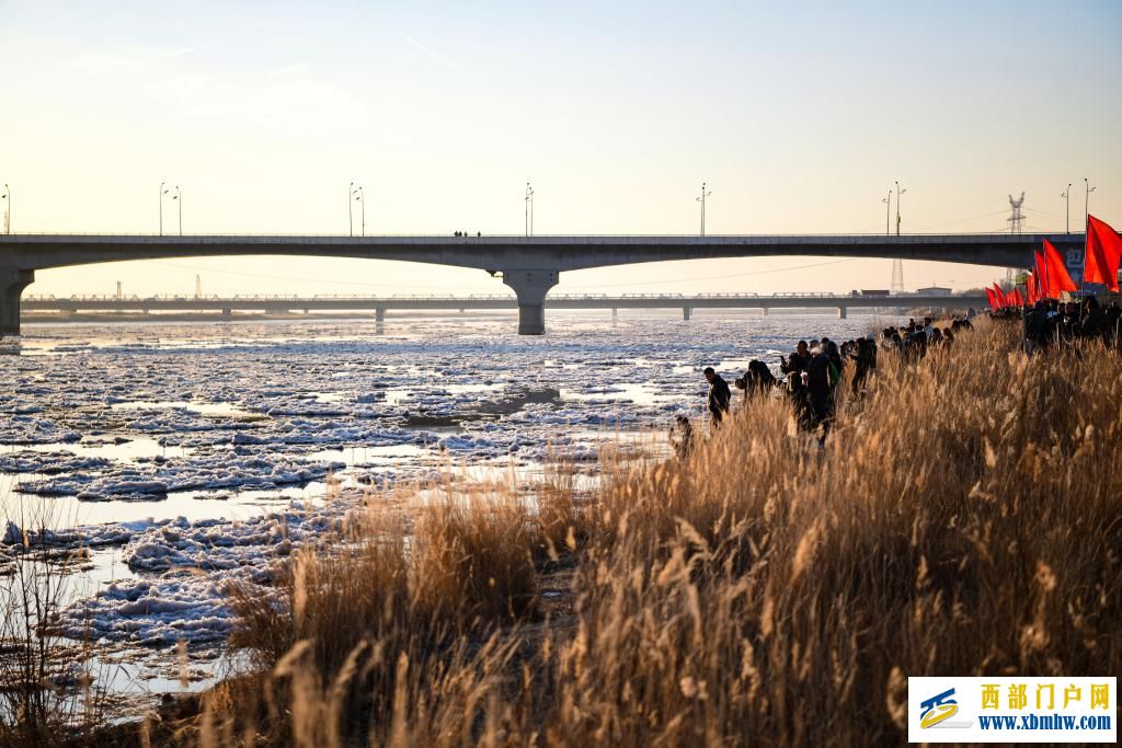 内蒙古包头：流凌盛景引游人(图12)