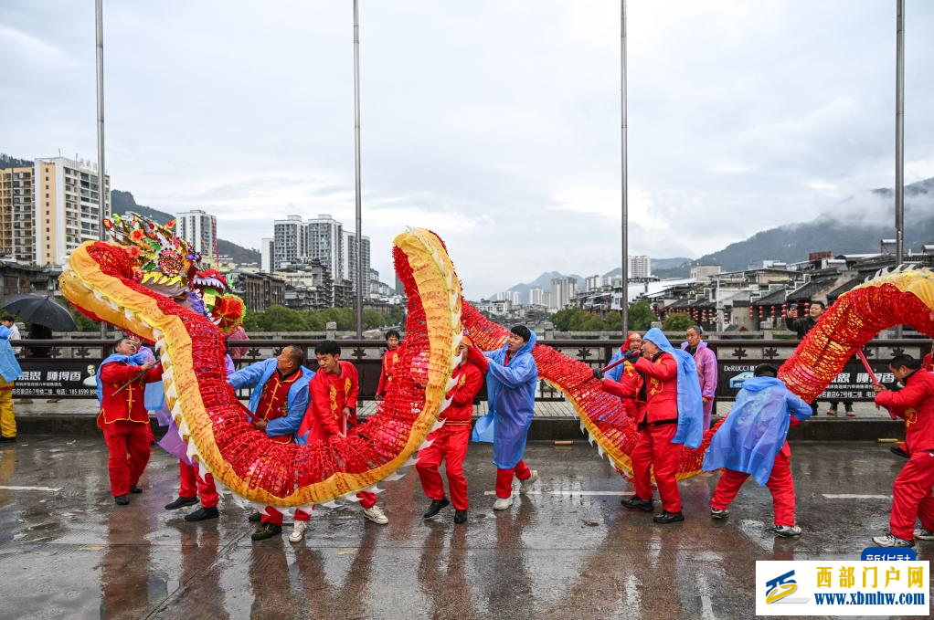 贵州石阡:仡佬毛龙节 群龙贺新春(图17) 贵州石阡:仡佬毛龙节 群龙贺新春(图17)